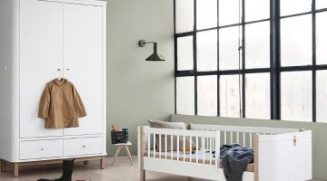 Oliver Furniture convertible baby cot and toddler bed - wood mini bed in white