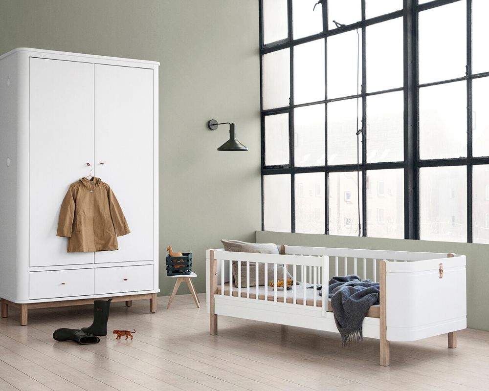 Oliver Furniture convertible baby cot and toddler bed - wood mini bed in white