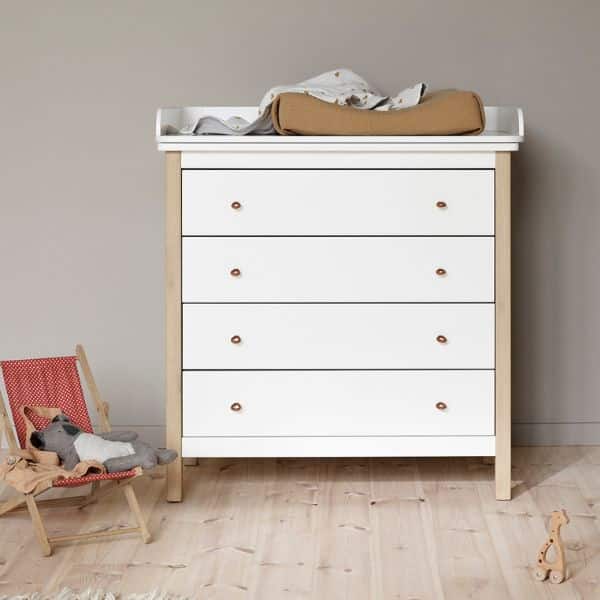 Wood Nursery Dresser with 4 Drawers